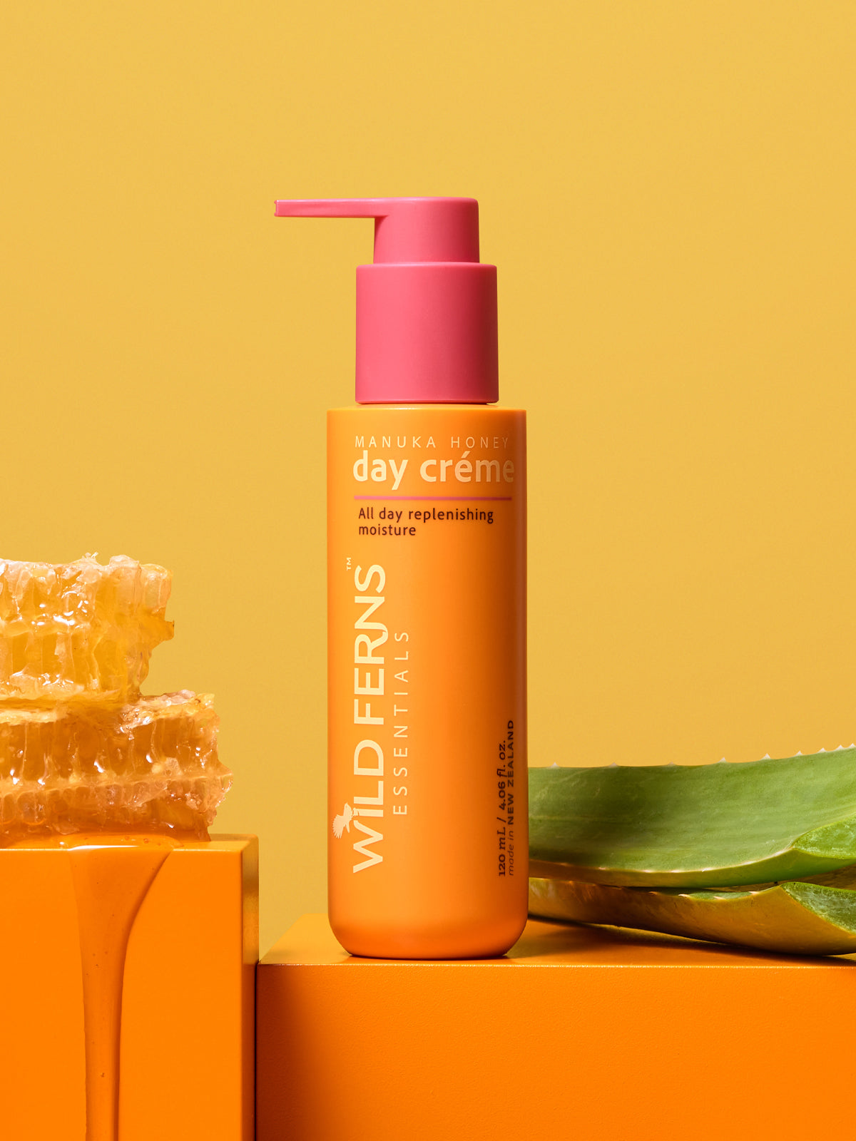 Essentials Manuka Honey Day Crème 120ml