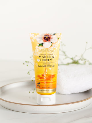 Mānuka Honey Refining Facial Scrub