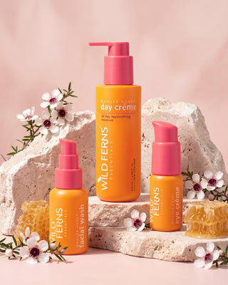 Essentials Mānuka Honey Glow Gift Set